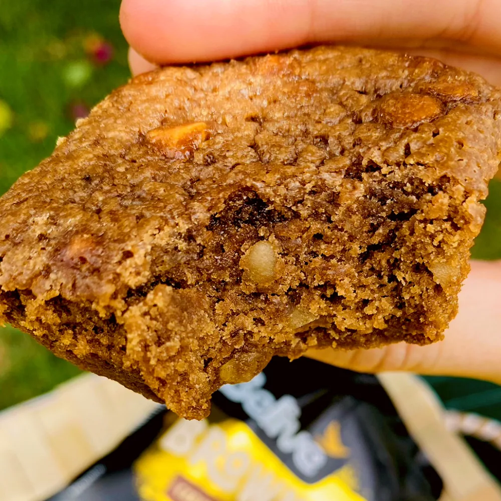 brownie-sem-gluten-caramelo-sem-gluten-sem-leite-belive-2 Brownie Sem Glúten Sem Lactose Caramelo com Castanha-do-Pará Belive