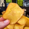Chips de Mandioca Sem Glúten Belive temperados com Lemon Pepper 100% natural